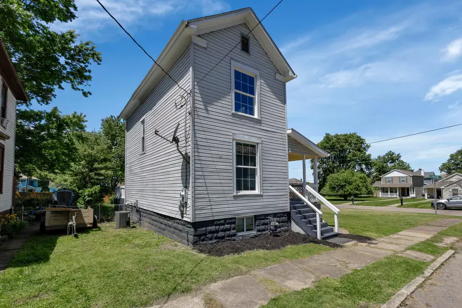 207 Columbia Street, Zanesville, OH 43701 - #2