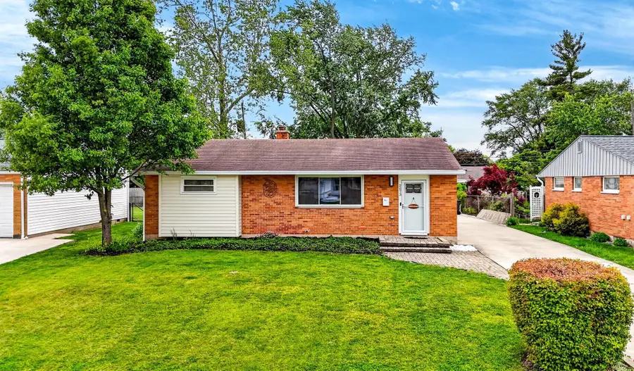 2673 Kingston Avenue, Grove City, OH 43123 - #2