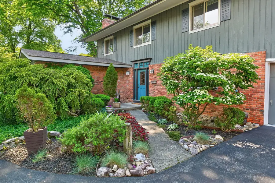1915 Brandywine Drive, Columbus, OH 43220 - #2
