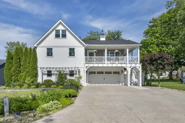 580 Lakeshore Drive W, Hebron, OH 43025