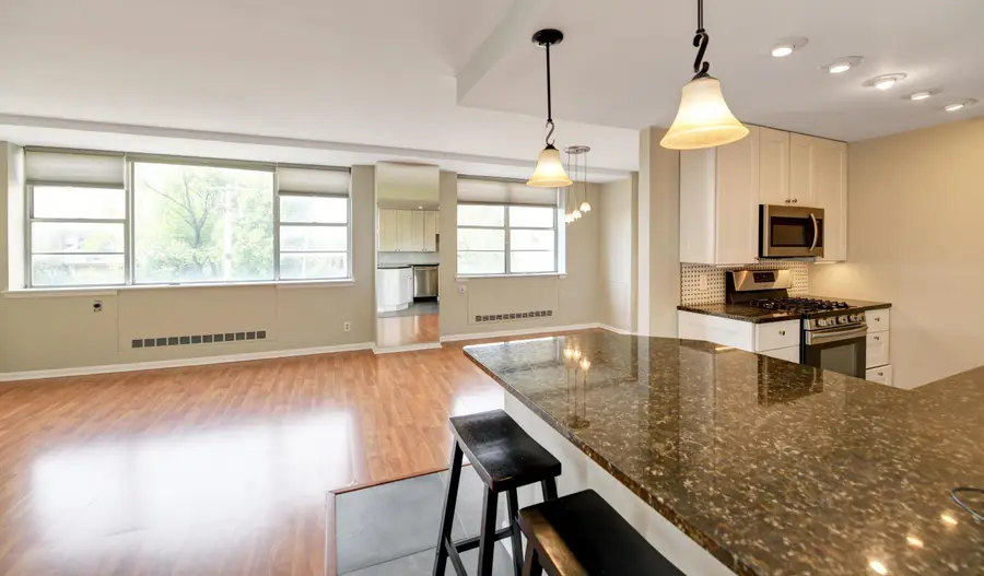 1620 E Broad Street, Columbus, OH 43203 - #2