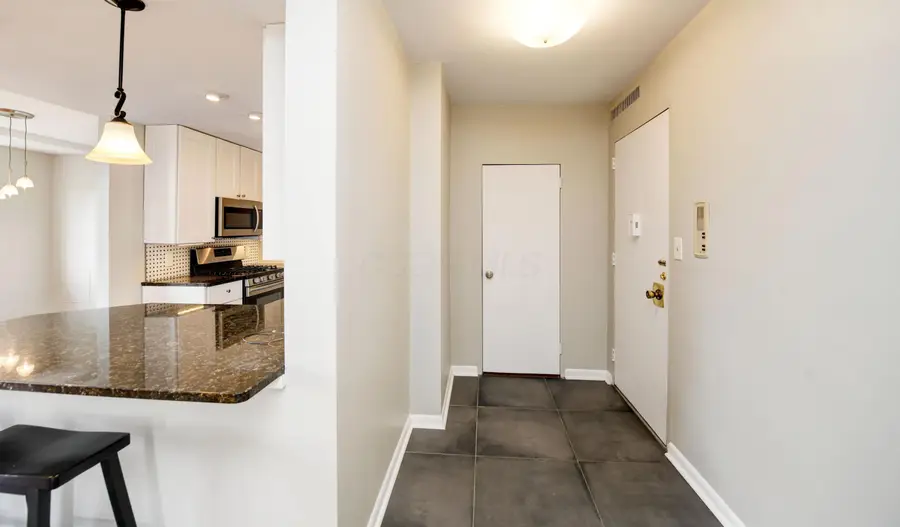 1620 E Broad Street, Columbus, OH 43203 - #3