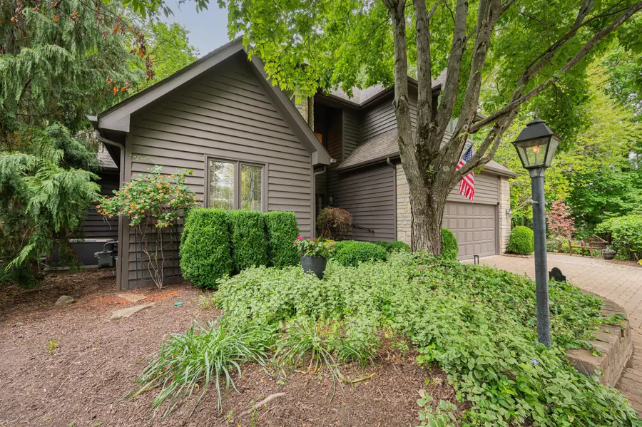 4255 Kersey Court, Columbus, OH 43221 - #3