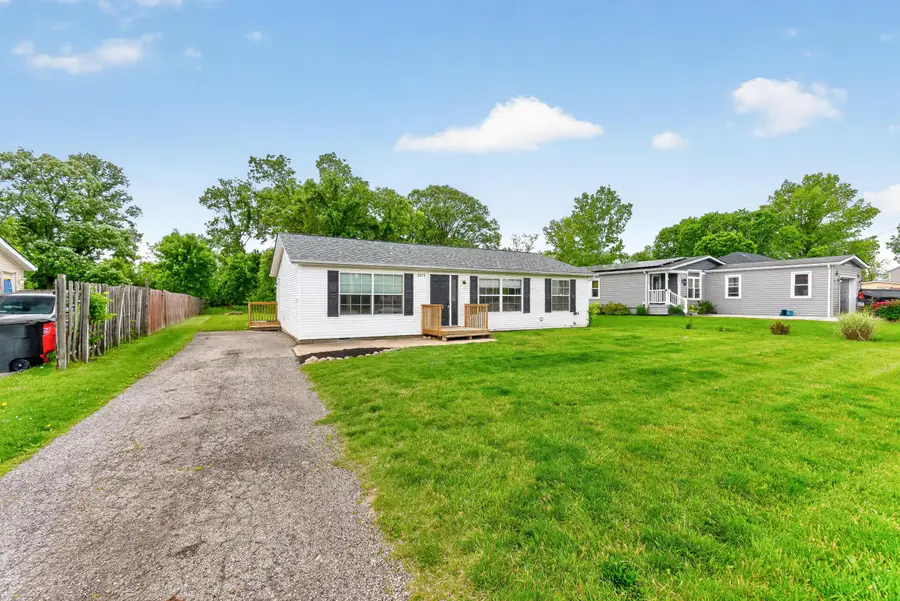 3571 Lincoln Road, Urbancrest, OH 43123 - #2