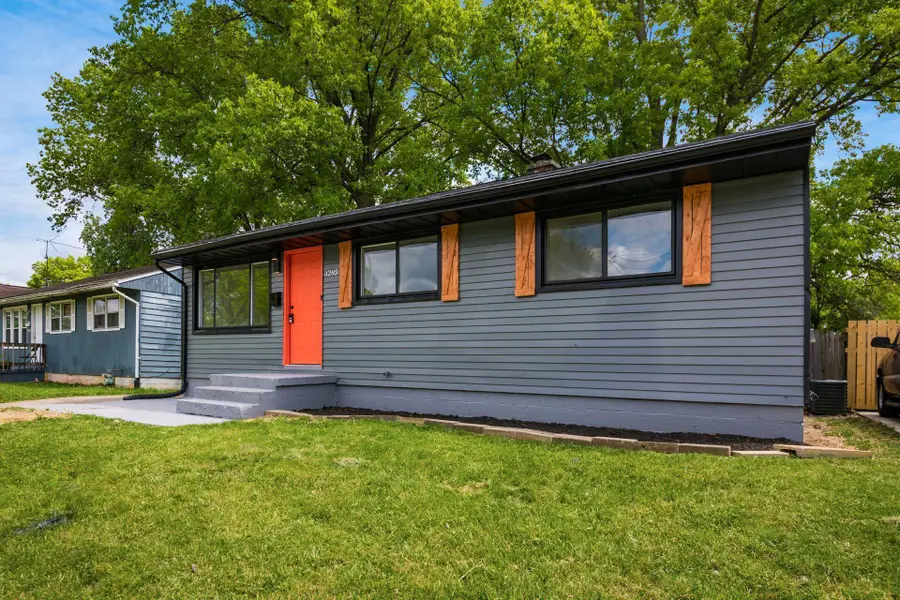 3285 Towers Court S, Columbus, OH 43227 - #2