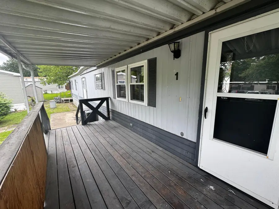 1 Estates Lane, Reynoldsburg, OH 43068 - #2