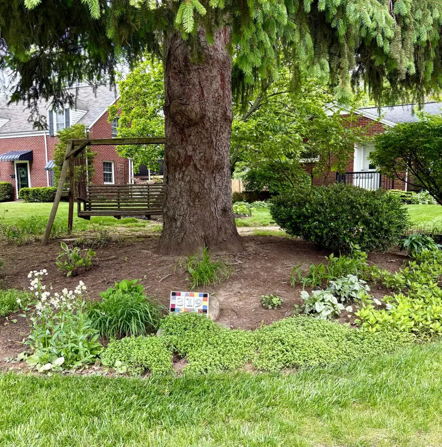 319 Bachtel Street Se, North Canton, OH 44720 - #3