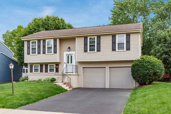 2405 Dorothy Lane, Grove City, OH 43123