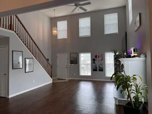 40 W Twin Maple Avenue, Lithopolis, OH 43136 - #2