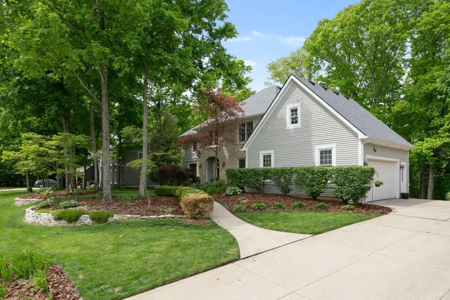 3278 Foxcroft Drive, Lewis Center, OH 43035 - #2