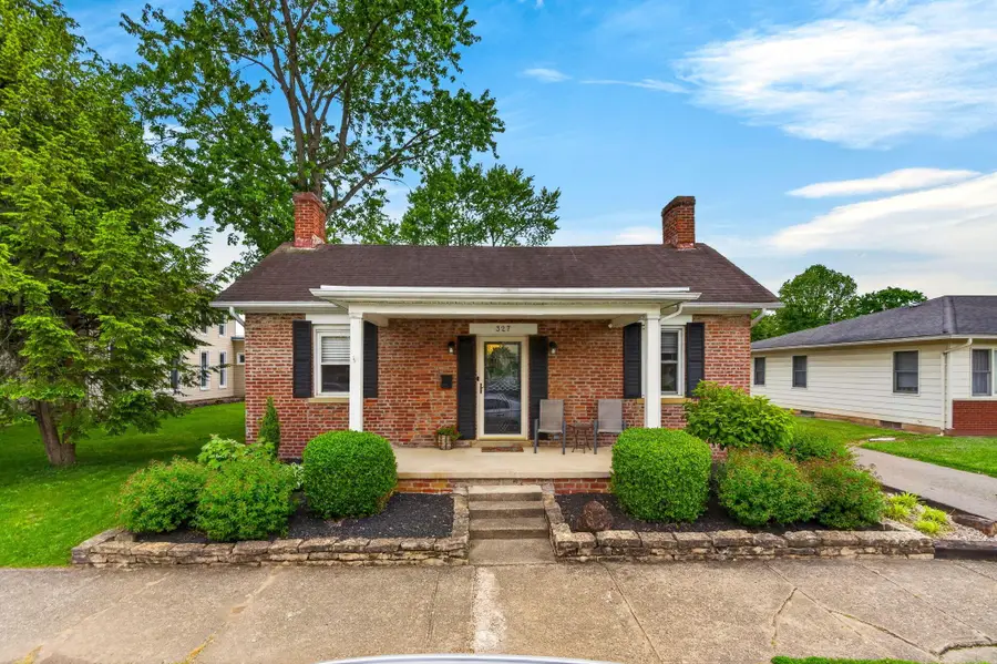 327 E Mound Street, Circleville, OH 43113 - #2