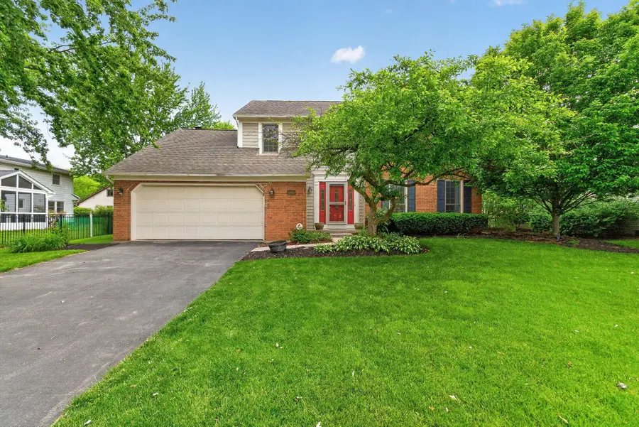 2152 Olde Sawmill Boulevard, Dublin, OH 43016 - #3
