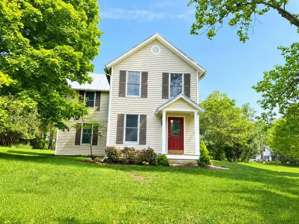 401 E Brooklyn Street, Gambier, OH 43022