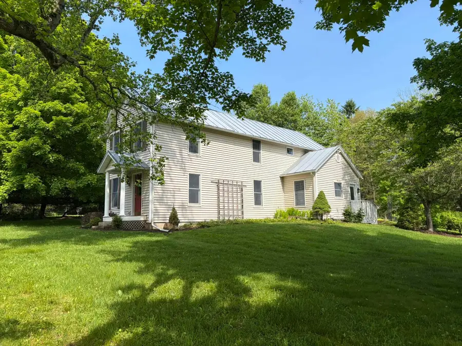 401 E Brooklyn Street, Gambier, OH 43022 - #2