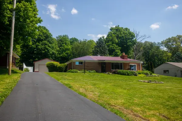 4008 Bosart Road, Springfield, OH 45503