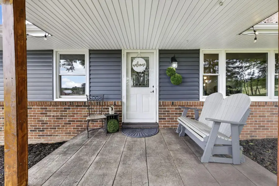 561 County Line Road Ne, Bremen, OH 43107 - #2