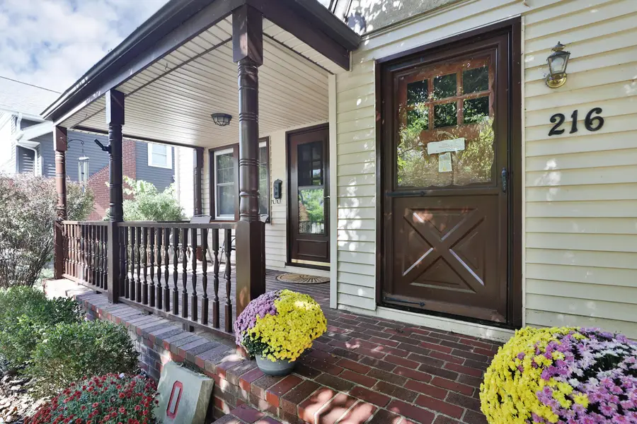 216 Chatham Road, Columbus, OH 43214 - #2