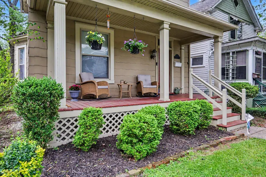 207 E Blake Avenue, Columbus, OH 43202 - #2