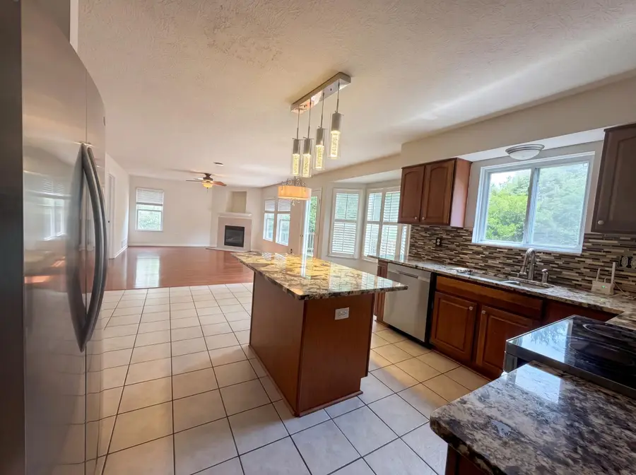7966 Lazelle Woods Drive, Westerville, OH 43081 - #2