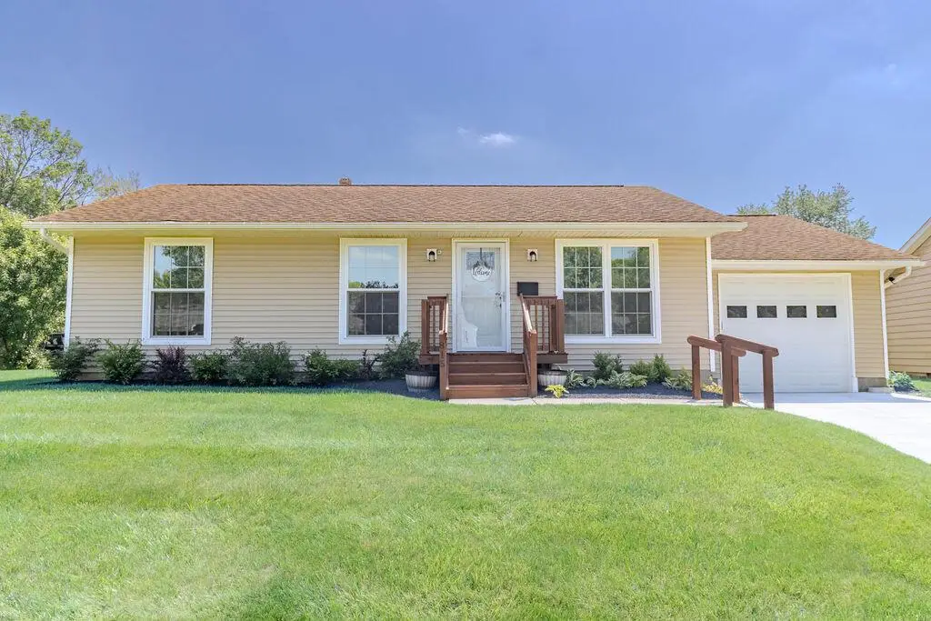 815 Lakeview Drive, Marysville, OH 43040 - #1