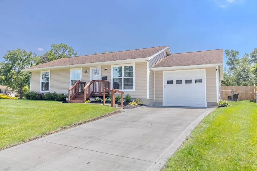 815 Lakeview Drive, Marysville, OH 43040 - #2