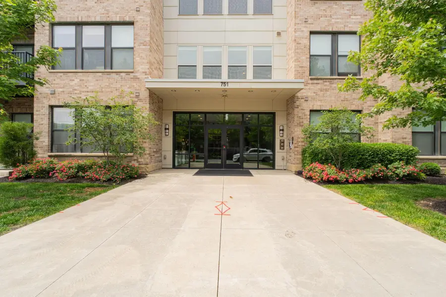 751 N 6th Street, Columbus, OH 43215 - #2