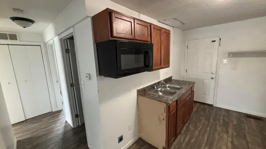 2637 Ontario Avenue, Dayton, OH 45414 - #3