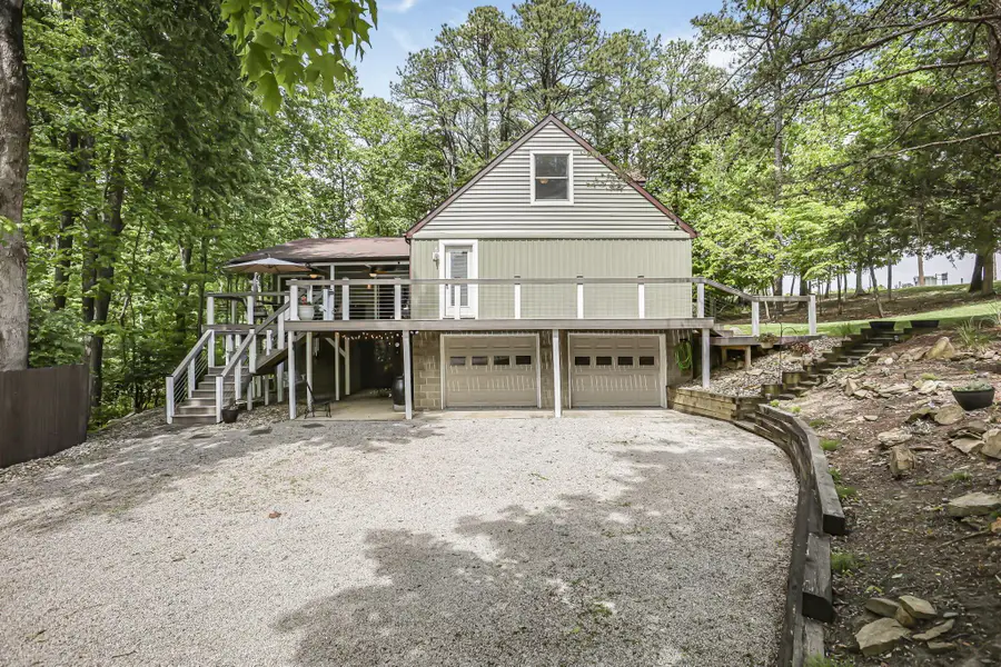 80 Lodge Lane, Sugar Grove, OH 43155 - #3