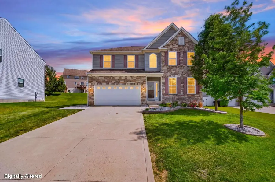 667 Green Forest Place, Lithopolis, OH 43136 - #2