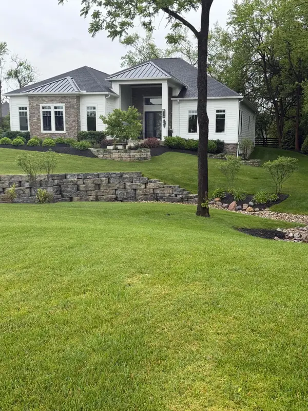 6634 Scioto Bluff Court, Powell, OH 43065