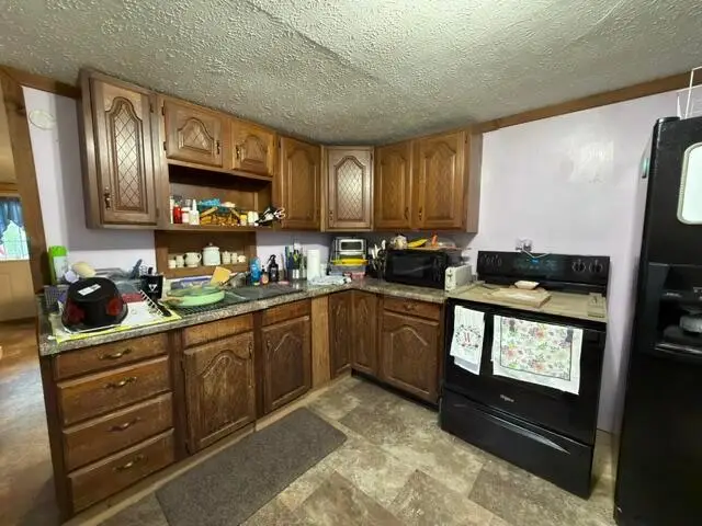 685 N Walnut Street, Logan, OH 43138 - #3