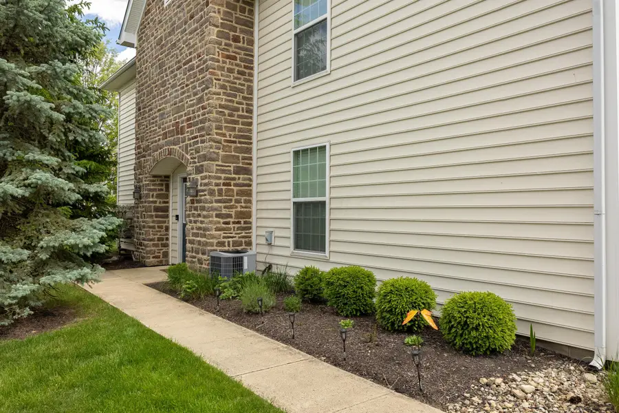 3953 Rue De Brittany, Columbus, OH 43221 - #2