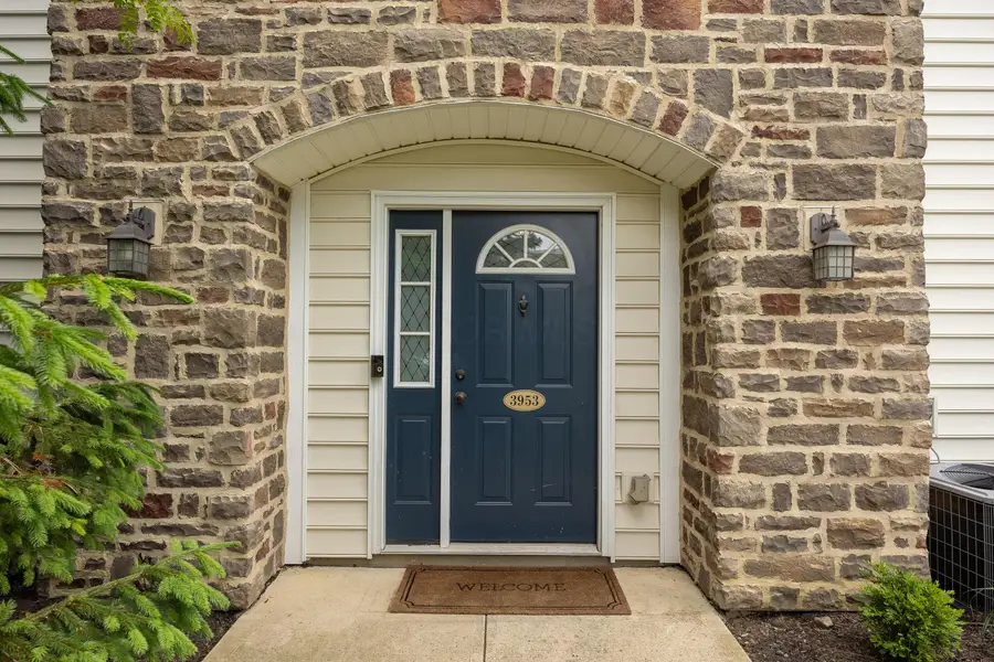 3953 Rue De Brittany, Columbus, OH 43221 - #3