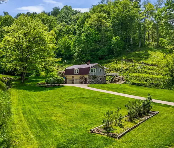2250 Indian Camp Run Road, New Concord, OH 43762