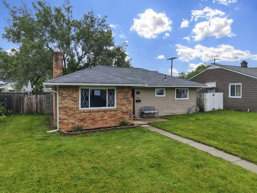 126 Oxley Road, Columbus, OH 43228 - #3
