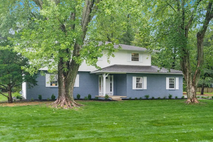8782 Stonehenge Drive Nw, Pickerington, OH 43147 - #2