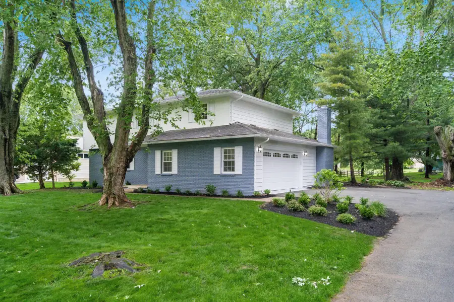 8782 Stonehenge Drive Nw, Pickerington, OH 43147 - #3
