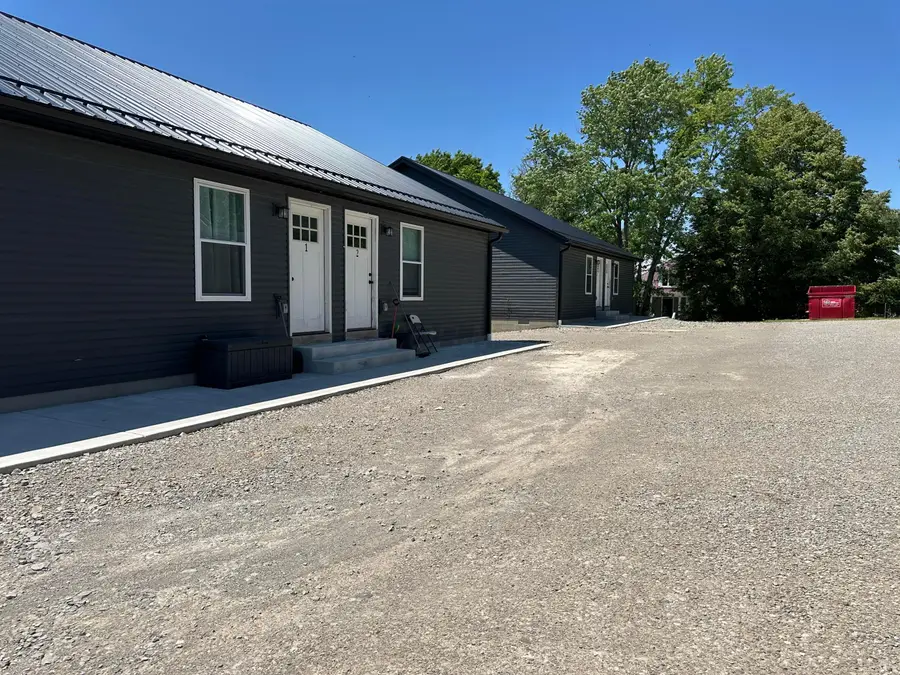 221 W Main Street, Somerset, OH 43783 - #2