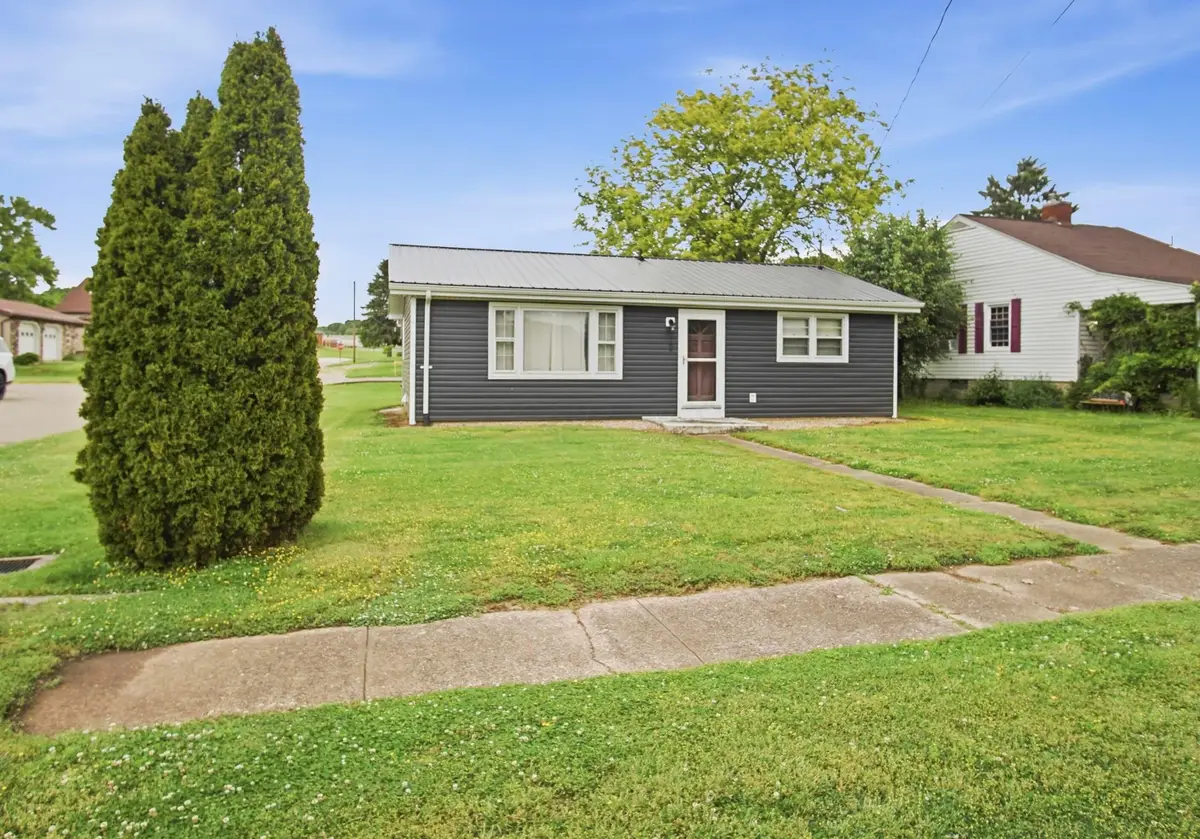 289 Elm Street, Duncan Falls, OH 43734 - #1