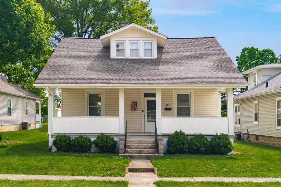 208 N Fremont Street, Baltimore, OH 43105 - #3