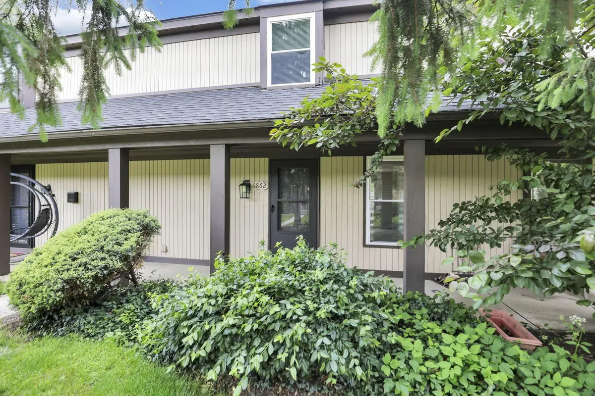 5862 Hallridge Circle, Columbus, OH 43232 - #1