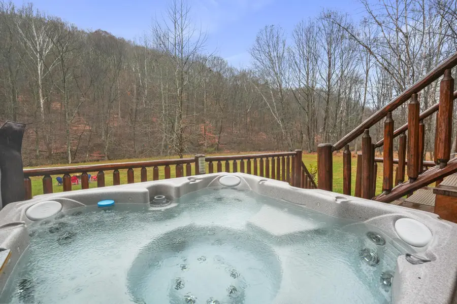 19101 Wagner Road, Laurelville, OH 43135 - #3