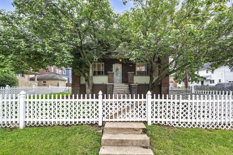 1222 Blue Avenue, Zanesville, OH 43701 - #2