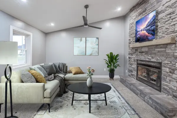 228 E Walnut Street Extension, Danville, OH 43014