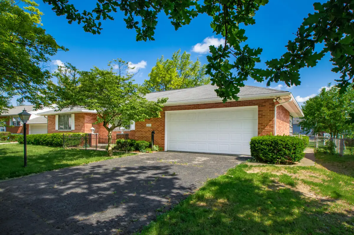 2928 N Gresham Road, Columbus, OH 43204 - #1