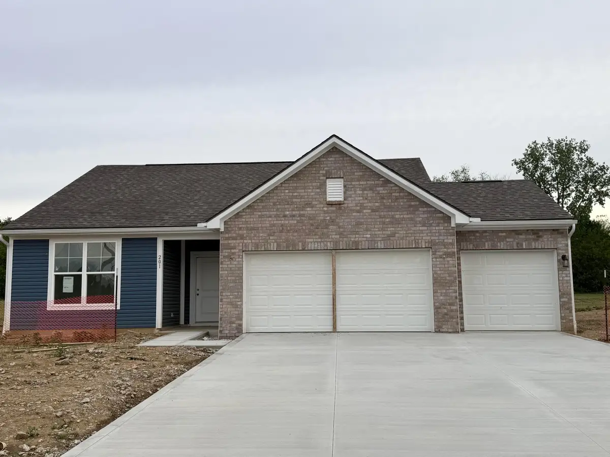 201 Maddoxx Drive, London, OH 43140 - #1