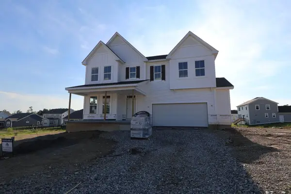 402 Fannin Drive, Pataskala, OH 43062