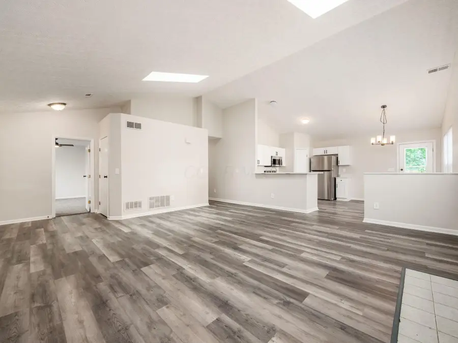 1606 Autumn Village Drive, Columbus, OH 43223 - #3