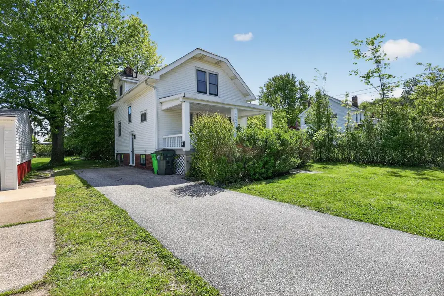 1537 E 214th Street, Euclid, OH 44117 - #2
