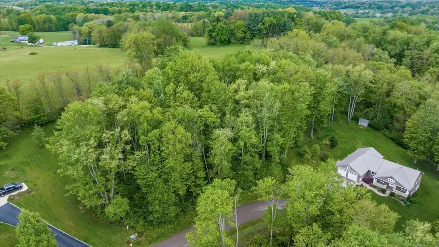 2950 Corbin Drive, Zanesville, OH 43701 - #2